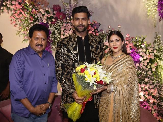 Varun Lavanya Reception Photos 26