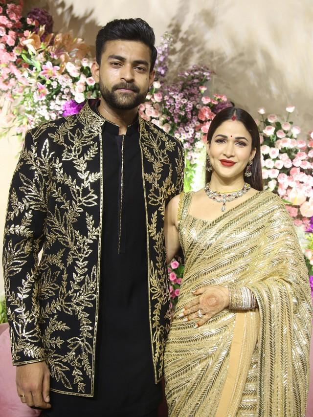 Varun Lavanya Reception Photos 6