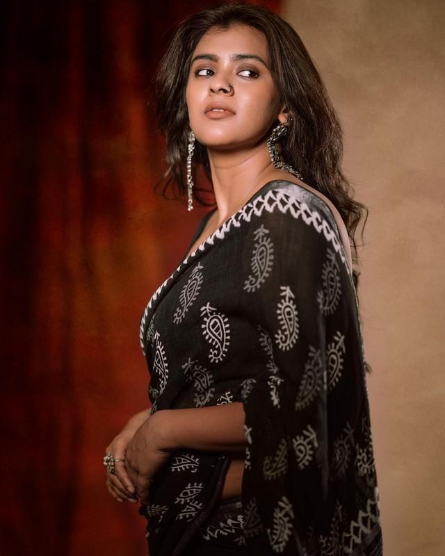 Hebah Patel 3