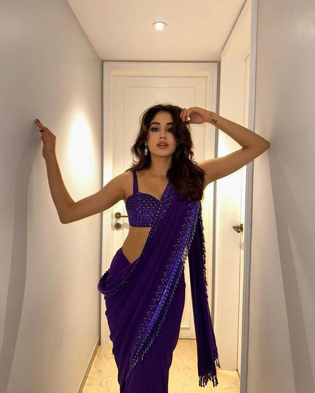 Janhvi Kapoor 8