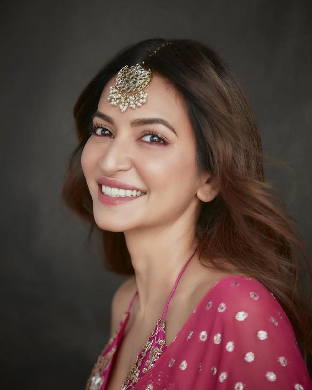 Kriti Kharbanda 7
