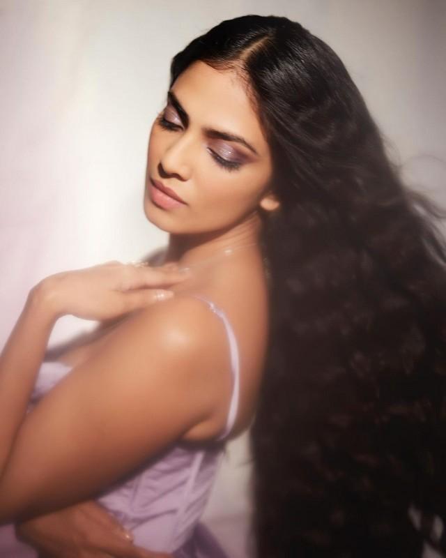 Malavika Mohanan 4