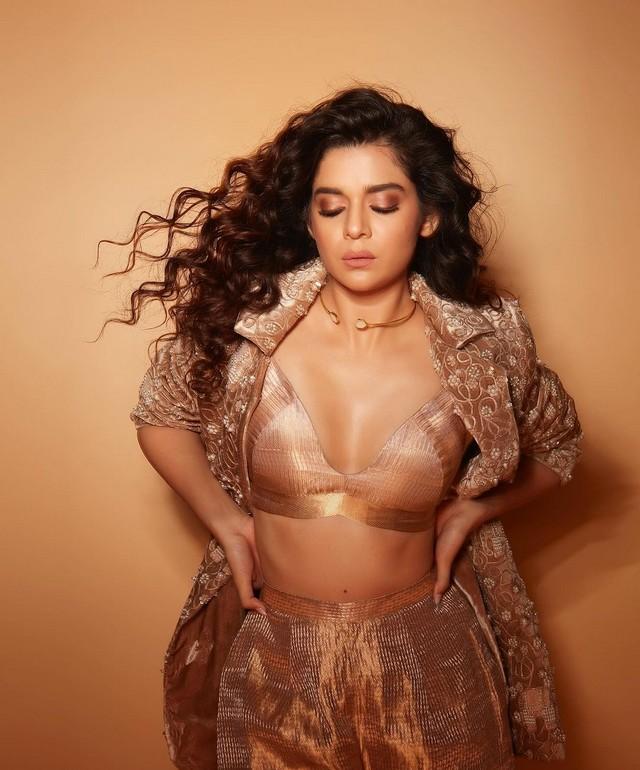 Mithila Palkar 3