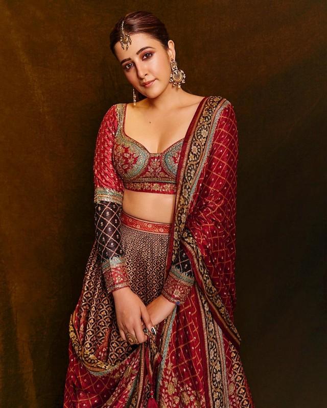 Nupur Sanon 2