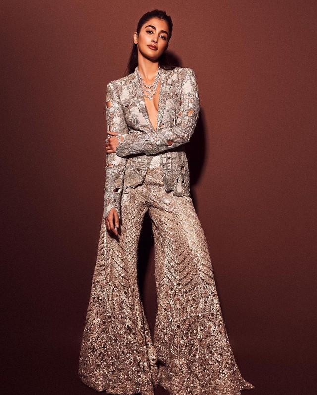 Pooja Hegde 10