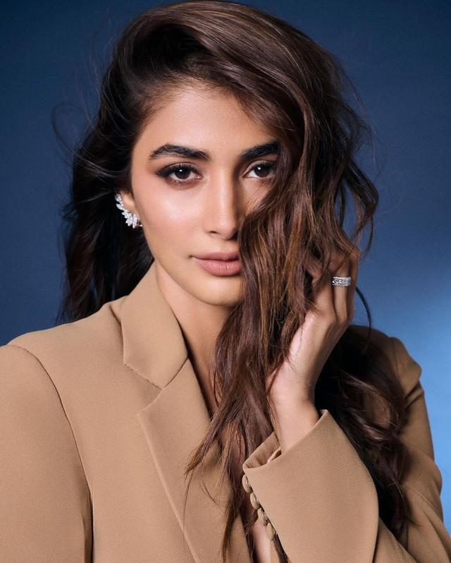 Pooja Hegde 3