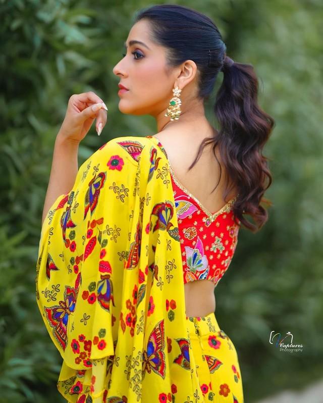 Rashmi Gautam 2
