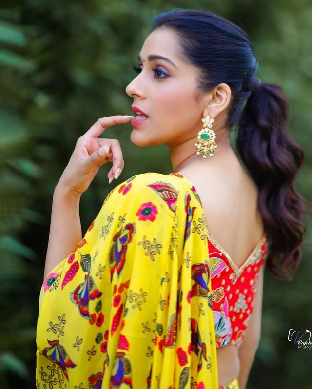 Rashmi Gautam 4