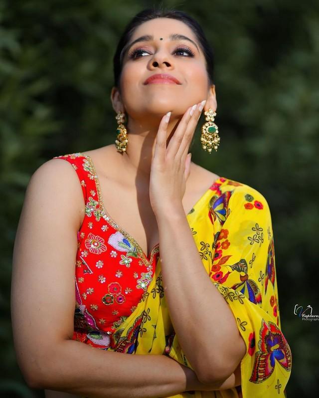 Rashmi Gautam 6