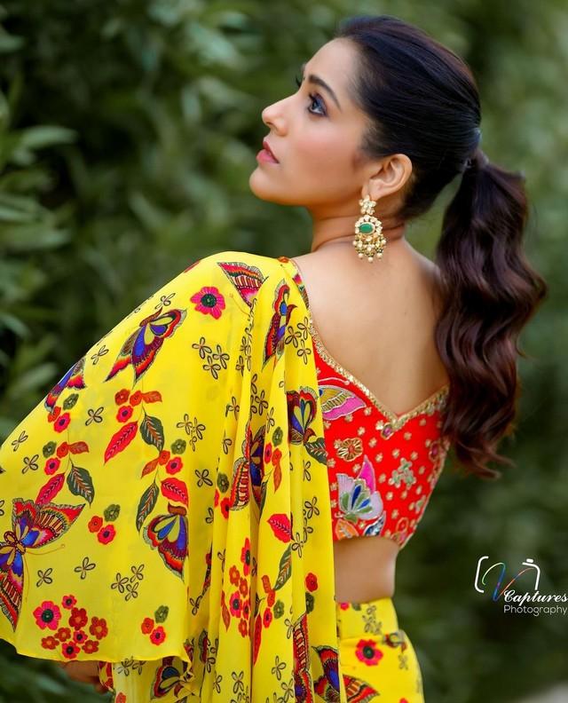 Rashmi Gautam 7