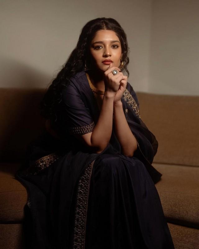 Ritika Singh 7