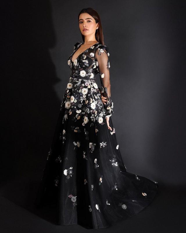 Rukshaar Dhillon 5