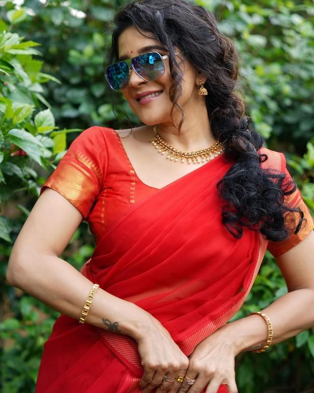 Sakshi Agarwal 3