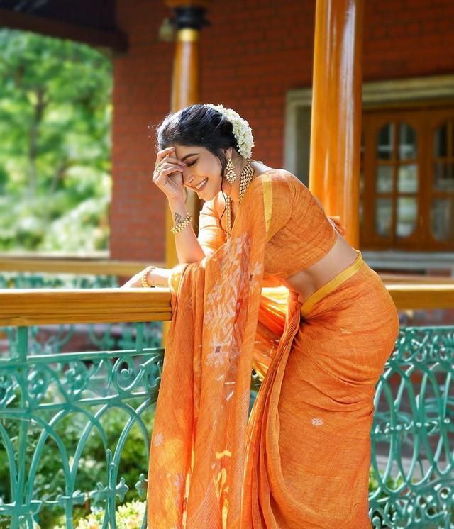 Sakshi Agarwal 2