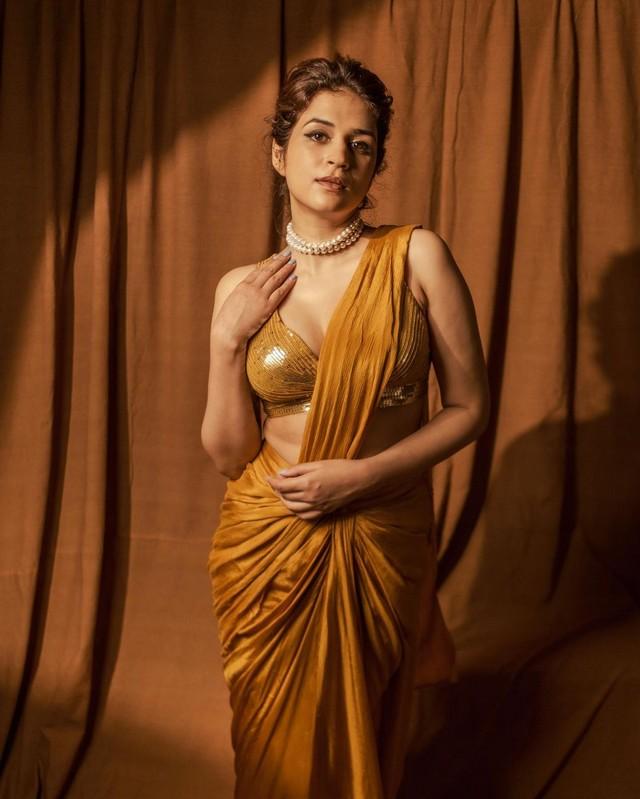 Shraddha Das 7