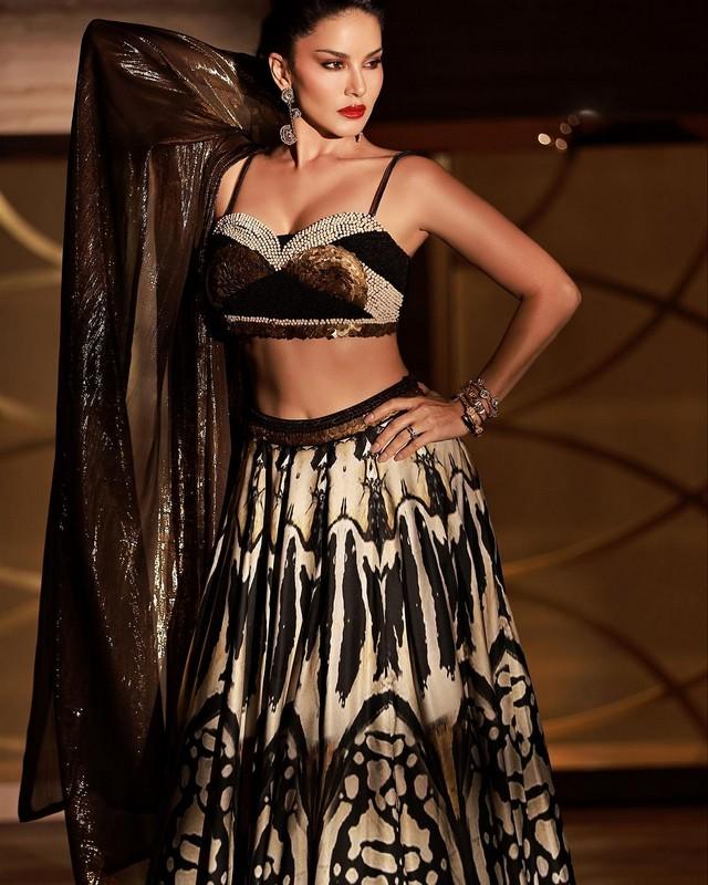 Sunny Leone 1