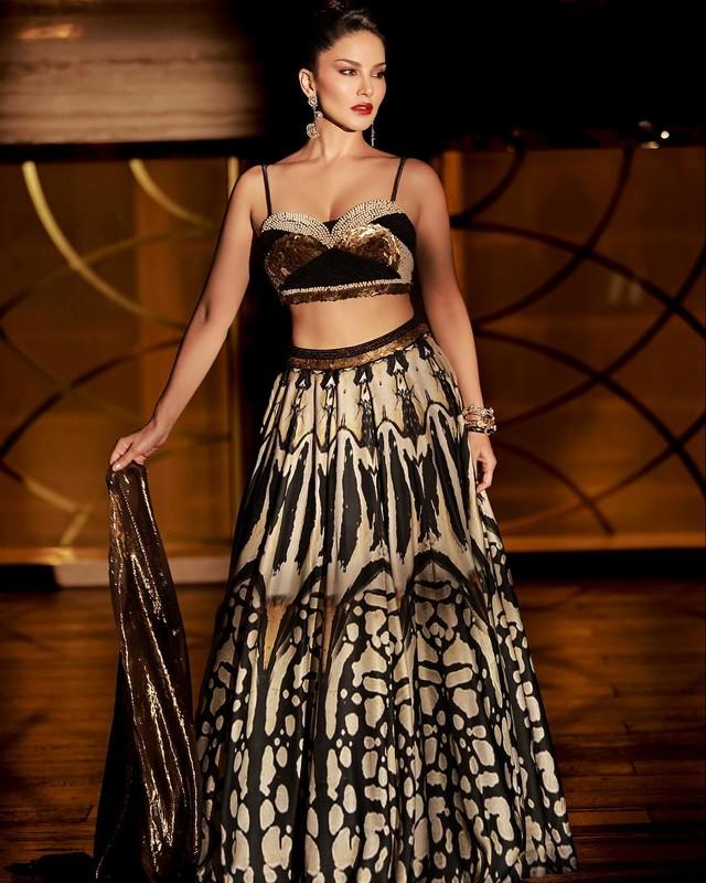 Sunny Leone 3