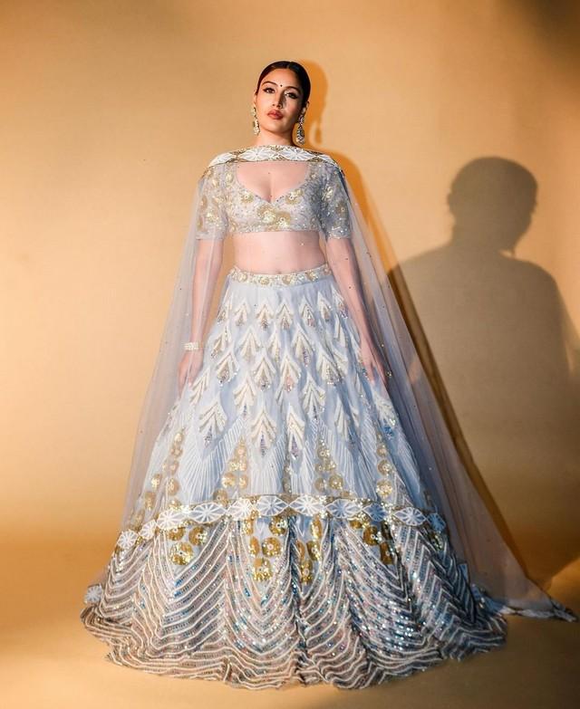 Surbhi Chandna 8