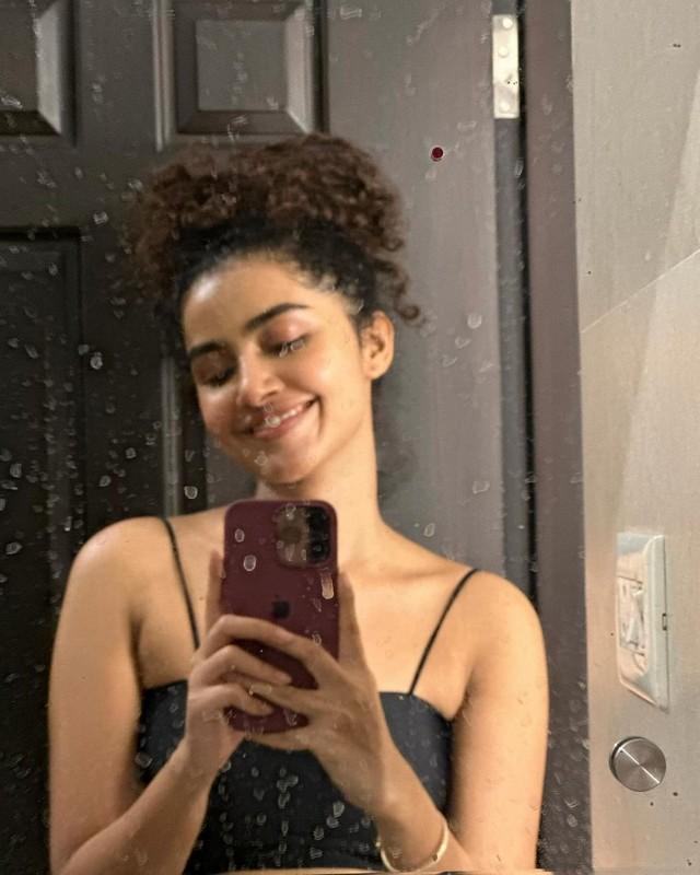 Anupama Parameswaran 2