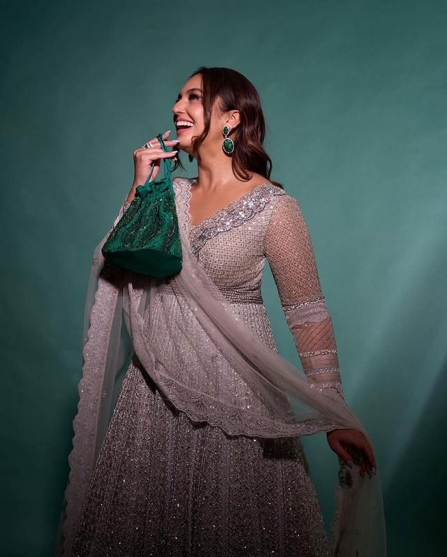 Nikita Dutta 10