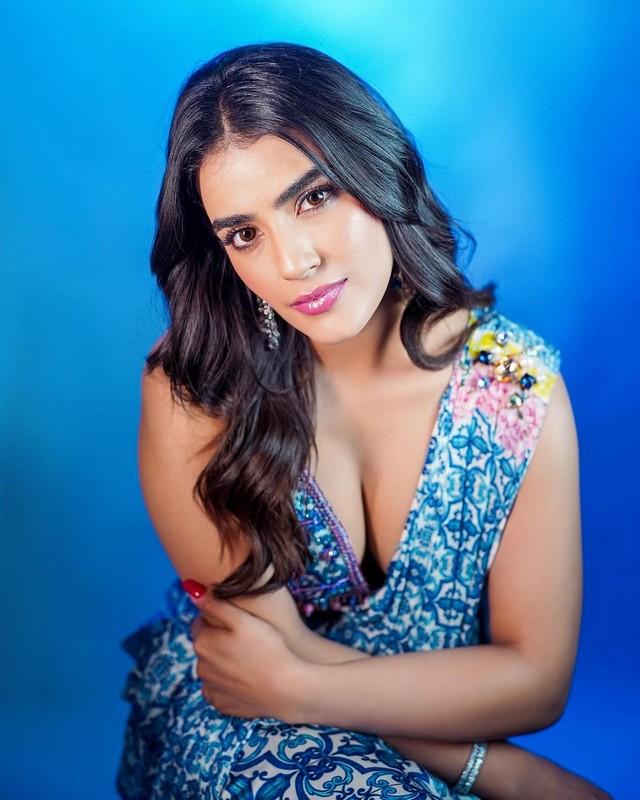 Kavya Thapar 3