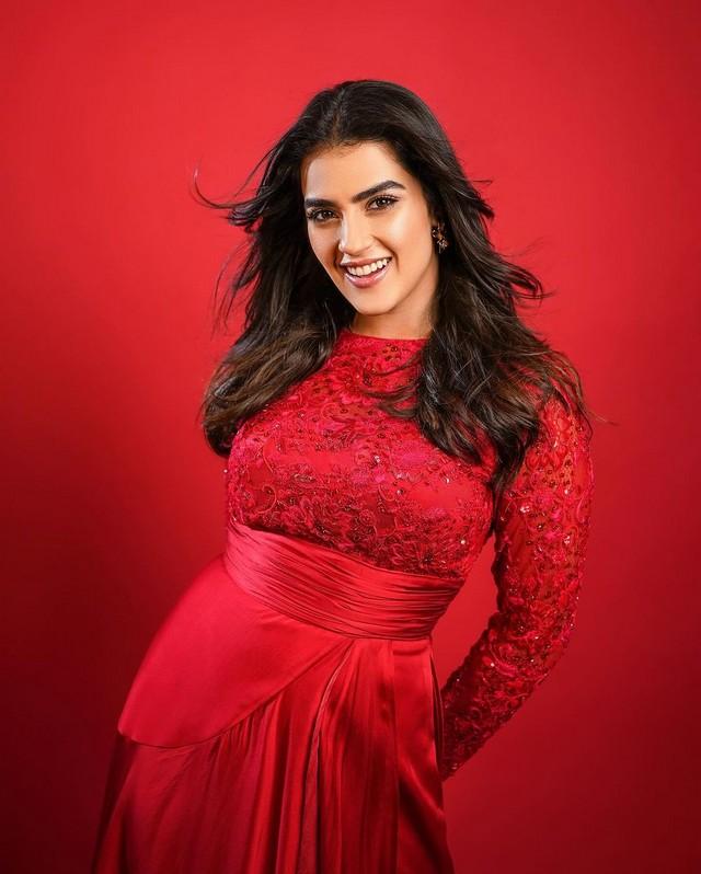 Kavya Thapar 3