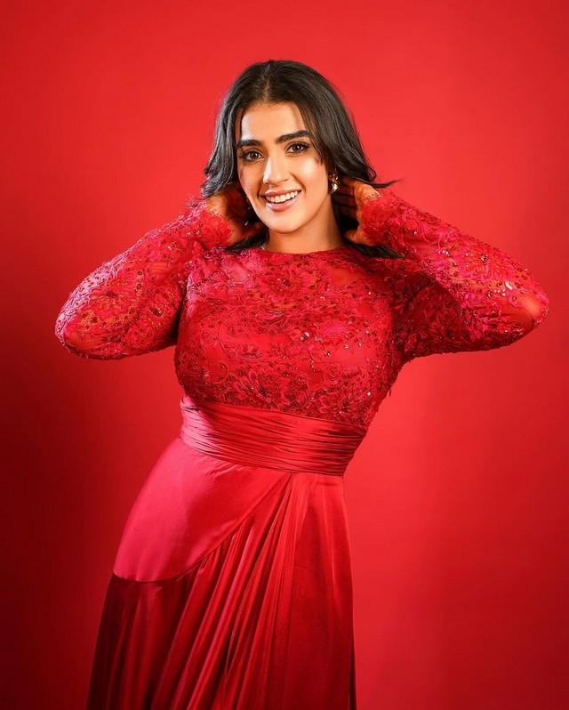 Kavya Thapar 7