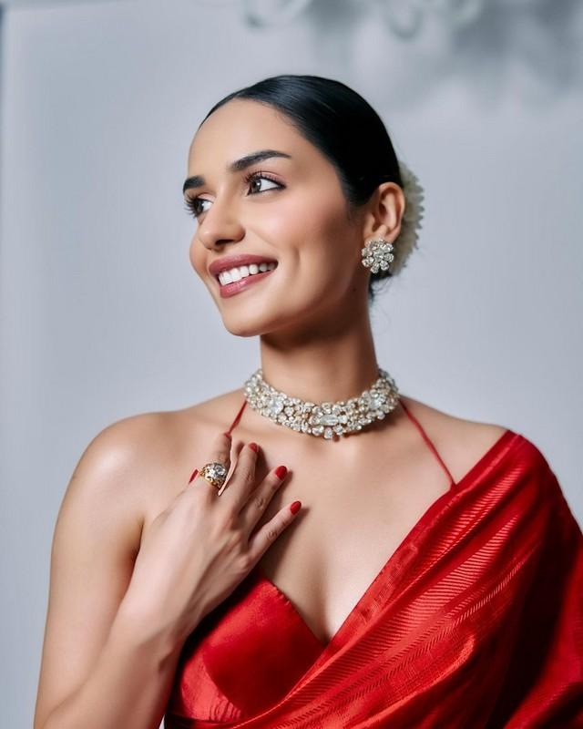 Manushi Chhillar 1