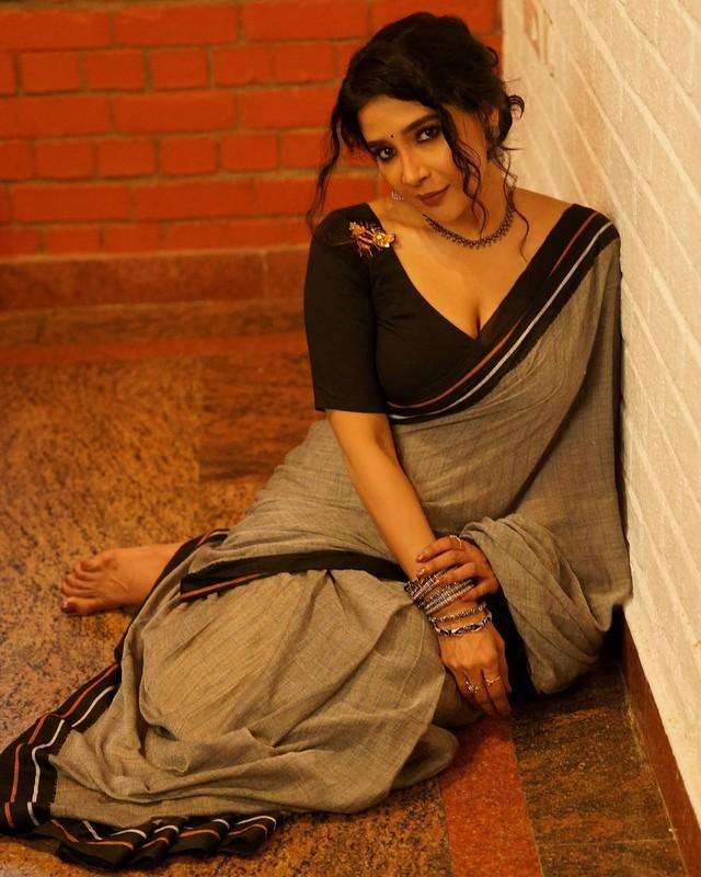 Sakshi Agarwal 2