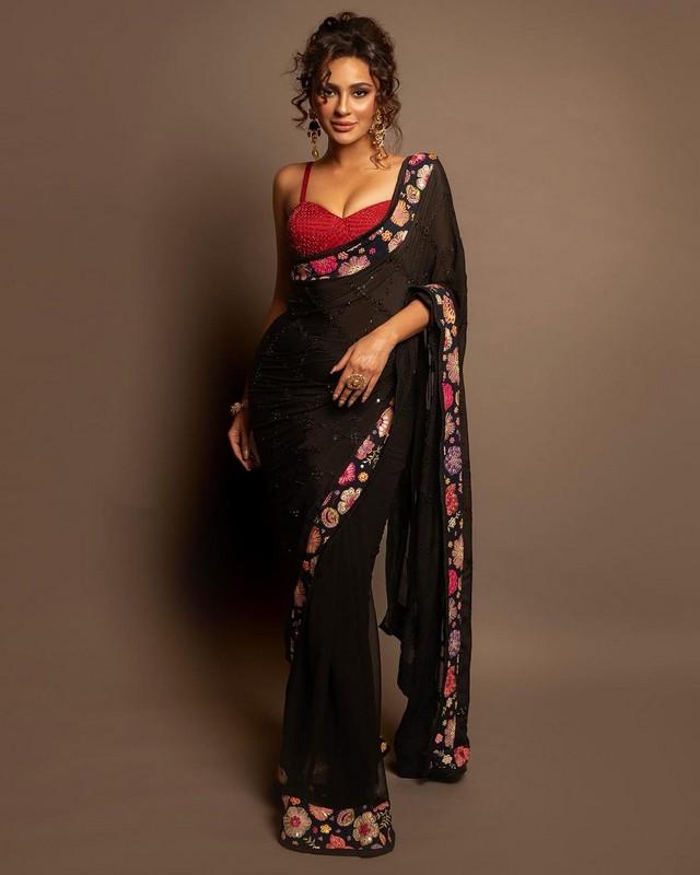 Seerat Kapoor 5