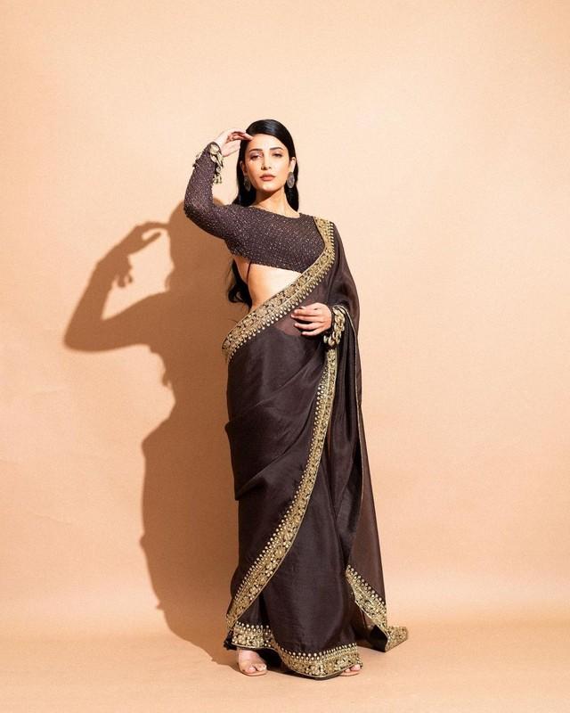 Shruti Haasan 6