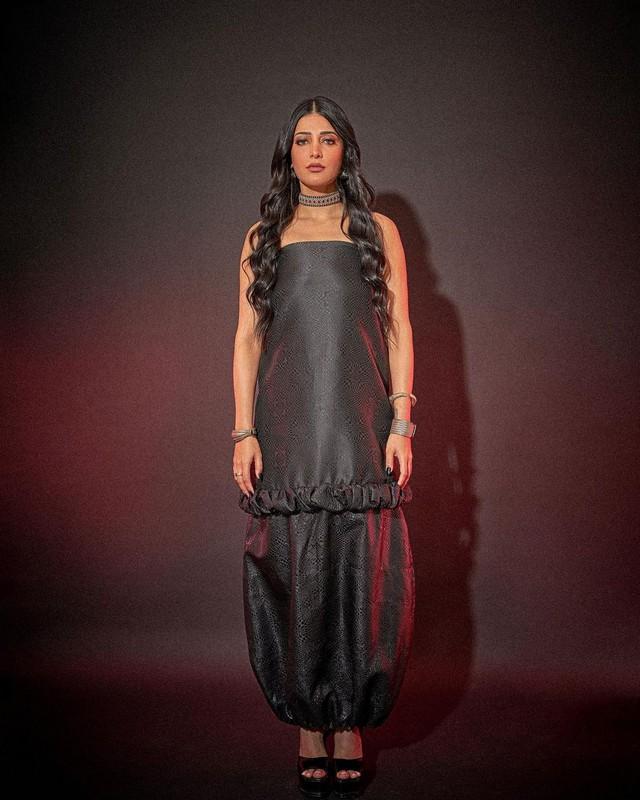 Shruti Haasan 12
