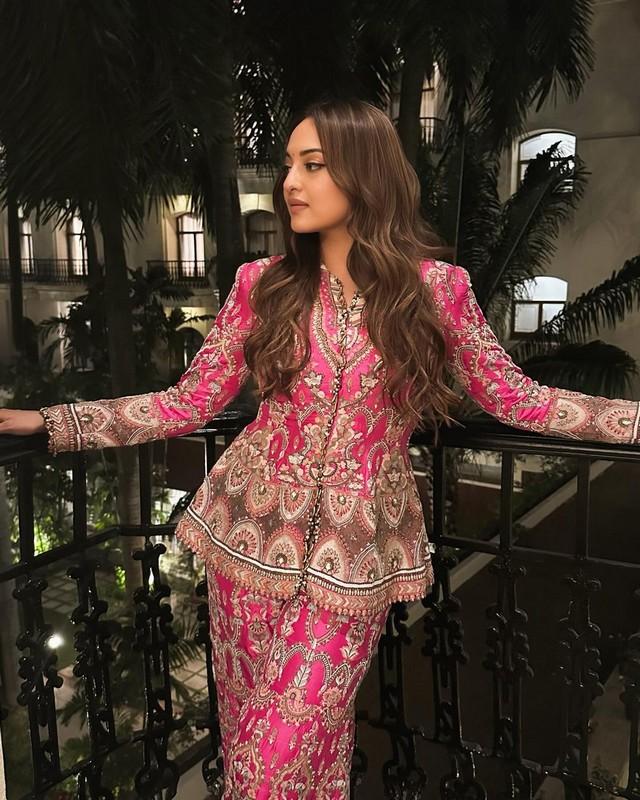 Sonakshi Sinha 10