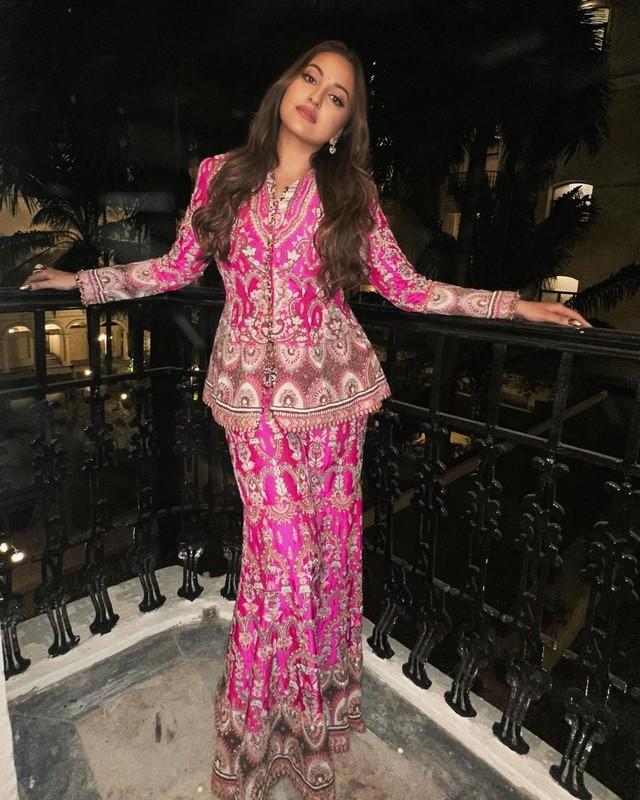 Sonakshi Sinha 11