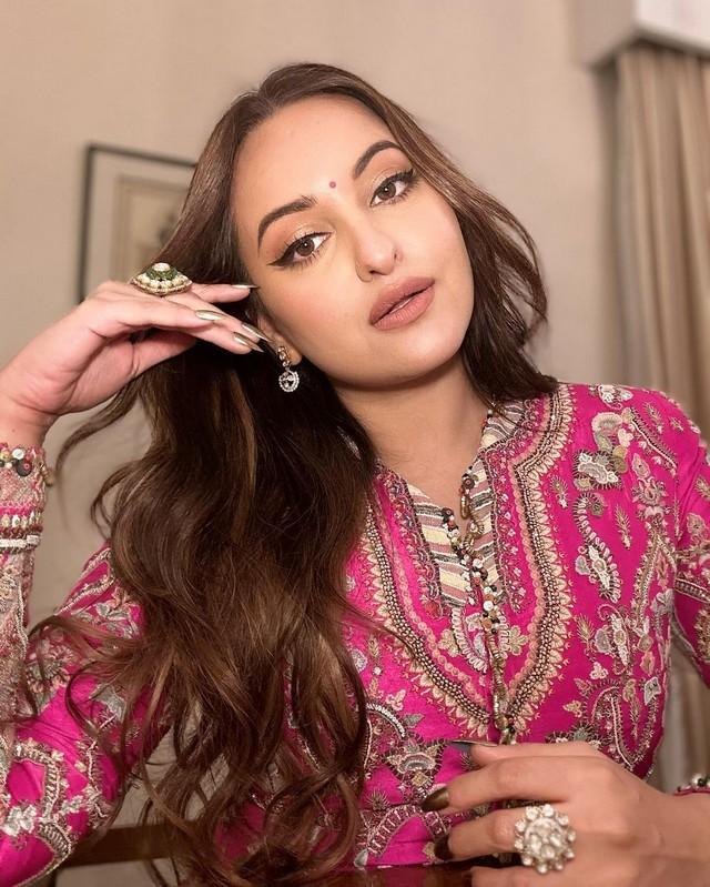 Sonakshi Sinha 3