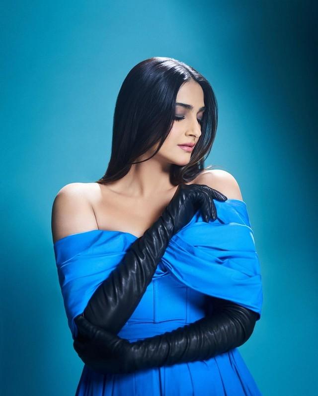 Sonam Kapoor 2