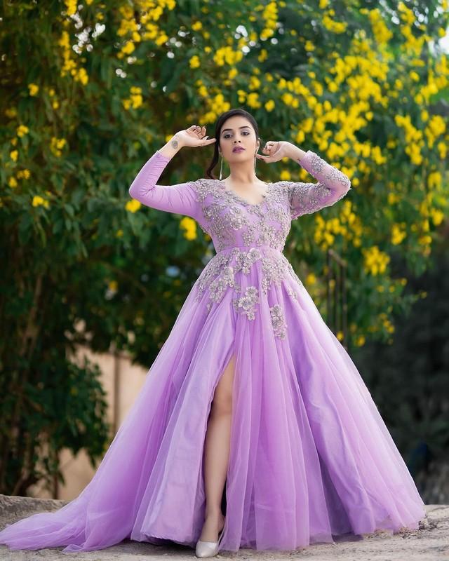 Sreemukhi 1