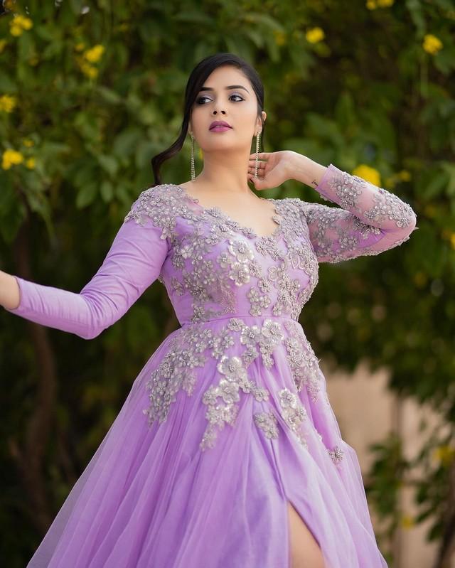 Sreemukhi 2