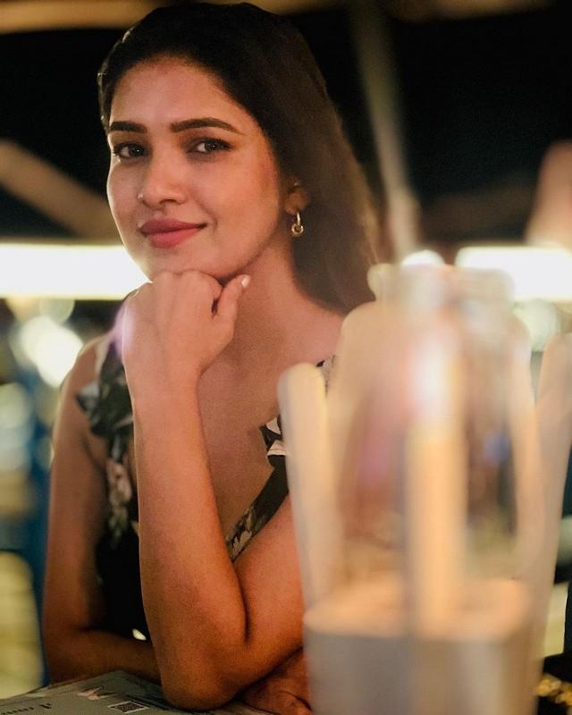 Vani Bhojan 5