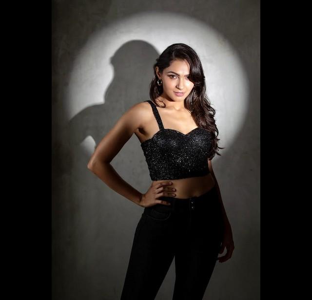 Andrea Jeremiah 11