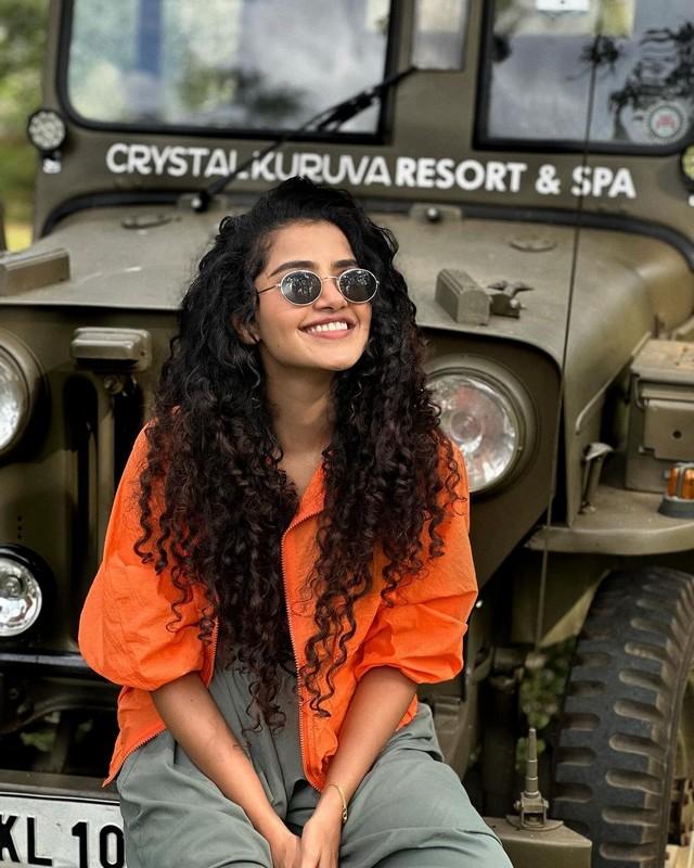 Anupama Parameswaran 11
