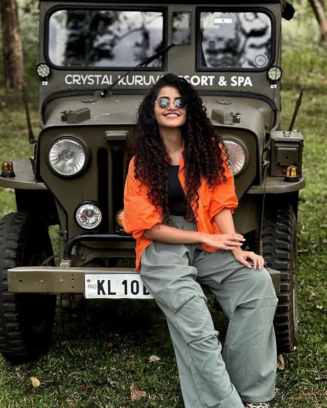 Anupama Parameswaran 15