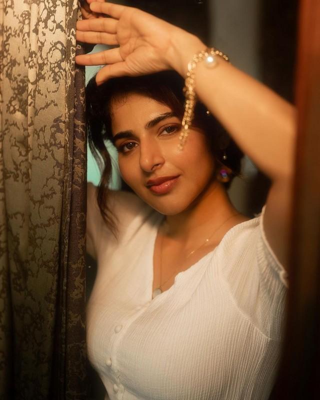 Iswarya Menon 4