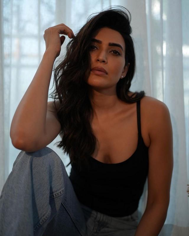 Karishma Tanna 11