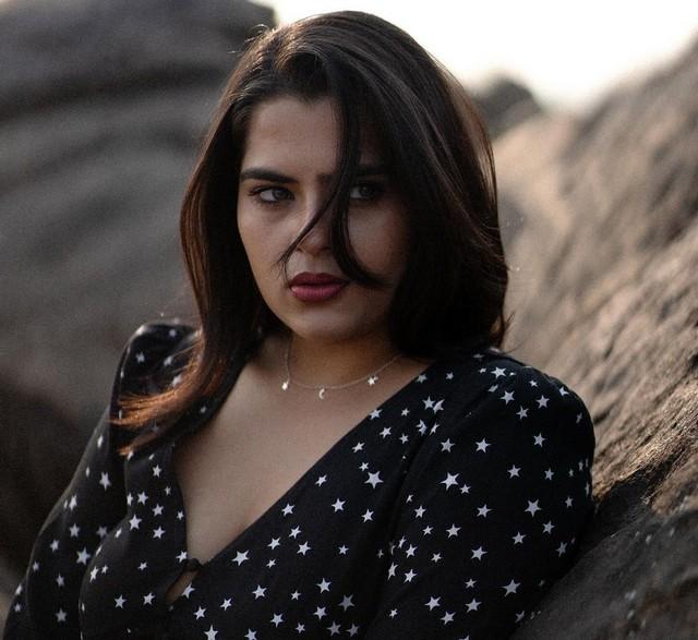 Kavya Kalyanram 4