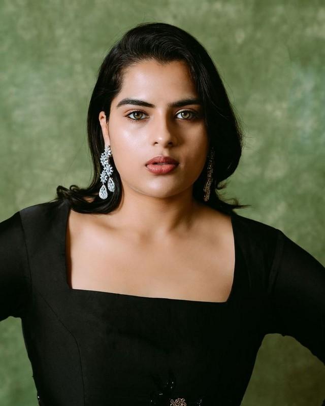 Kavya Kalyanram 9