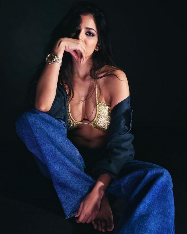 Malavika Mohanan 7
