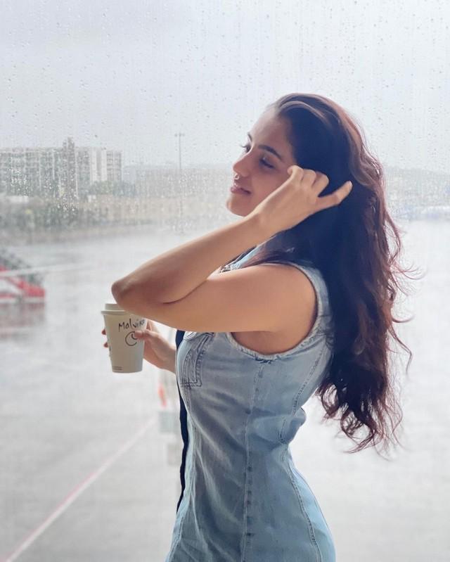 Malvika Sharma 7