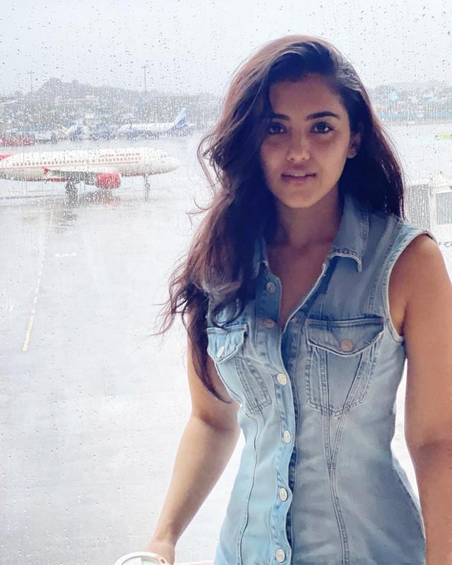 Malvika Sharma 8