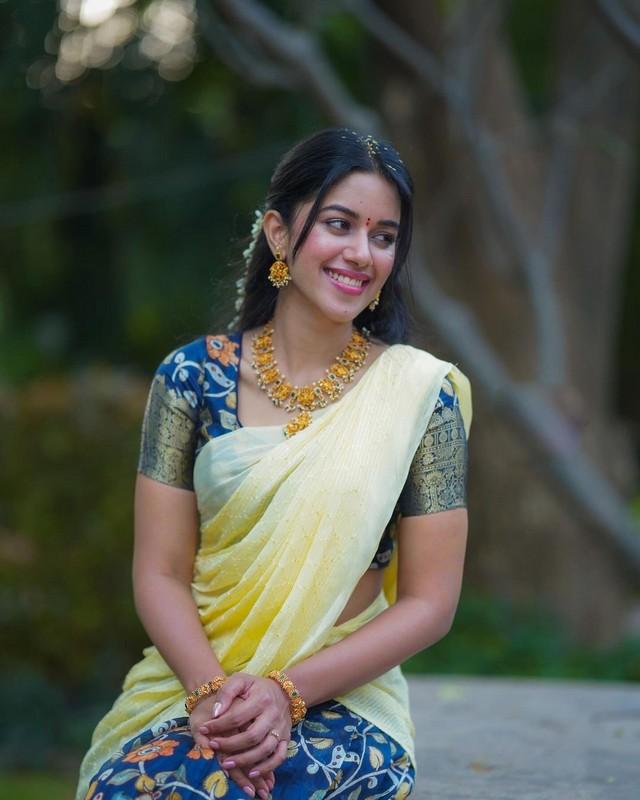 Mirnalini Ravi 1